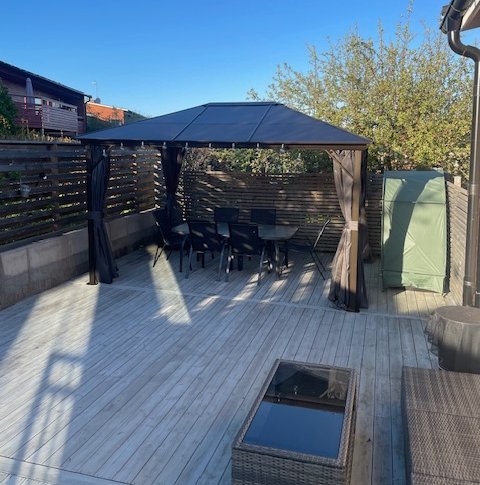 Paviljong premium 4 × 3 m | Tak i kanalplast | Inkl. vegger og myggnett Paviljong premium 4 × 3 m | Tak i kanalplast | Inkl. vegger og myggnett