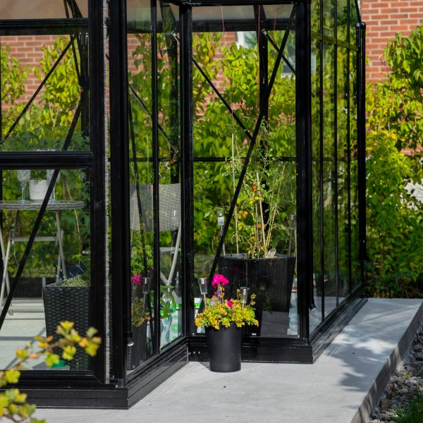 T-formet drivhus i glass 12,8m² | 4mm sikkerhetsglass | 5 års stormgaranti T-formet drivhus i glass 12,8m² | 4mm sikkerhetsglass | 5 års stormgaranti