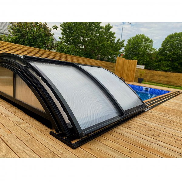 Bassengtak 3x6m med sidedør | Solid 4 mm polykarbonat | Svart Bassengtak 3x6m med sidedør | Solid 4 mm polykarbonat | Svart