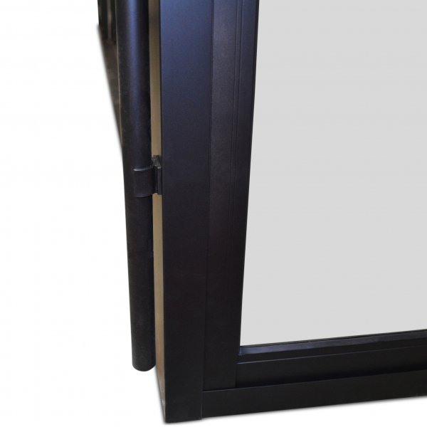 Uterom 14,8 m� | Sikkerhetsglass, kanalplast, aluminiumramme, svart