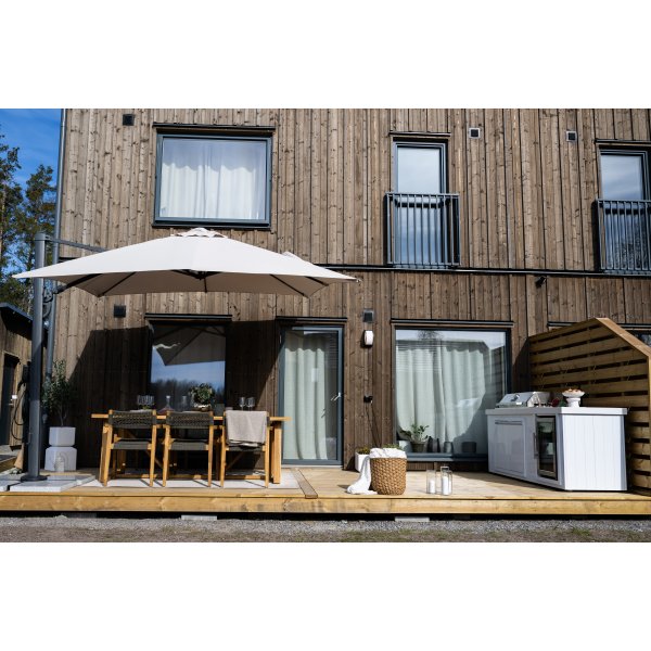 Utekj�kken med kj�leskap | Gassgrill i rustfritt st�l med granittbenkeplate (4 brennere) | Hvit | Alaska