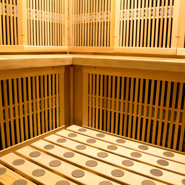 Infrarød badstue - 5 personer | Full høyde 210cm | Saarijärvi Infrarød badstue - 5 personer | Full høyde 210cm | Saarijärvi