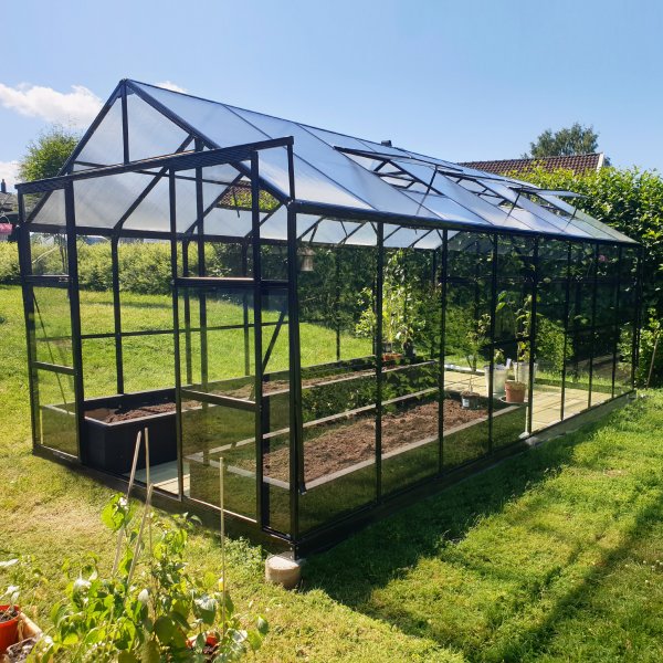 Drivhus 12,7m� | 5 �rs stormgaranti | 4 mm sikkerhetsglass