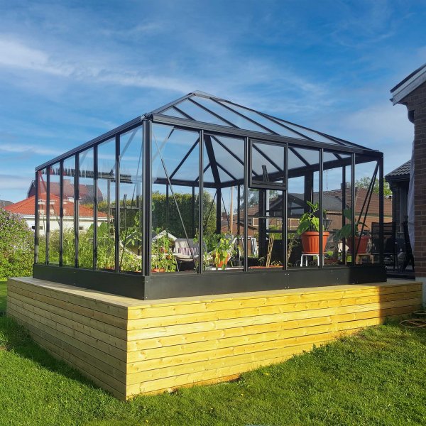Orangeri og vinterhage 19,2m² | Firkantet premium drivhus Orangeri og vinterhage 19,2m² | Firkantet premium drivhus