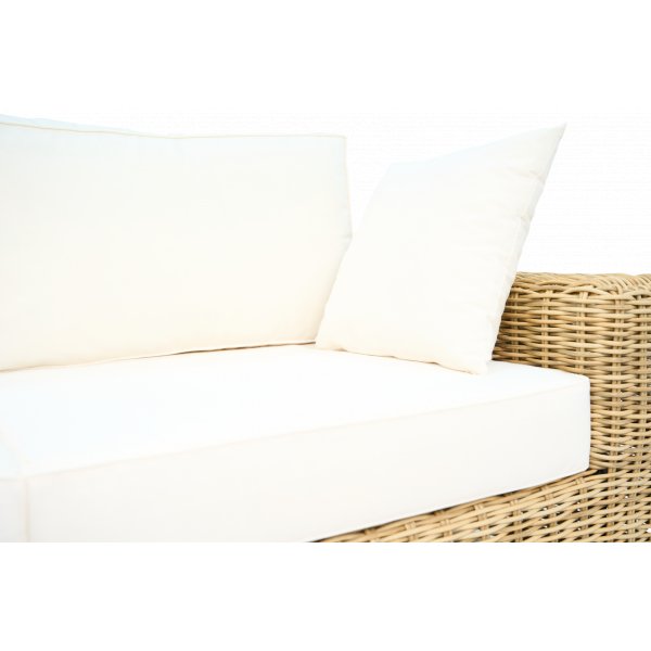 Loungegruppe i rotting � sofa, lenestoler og bord | Puter inkludert | Solena Premium