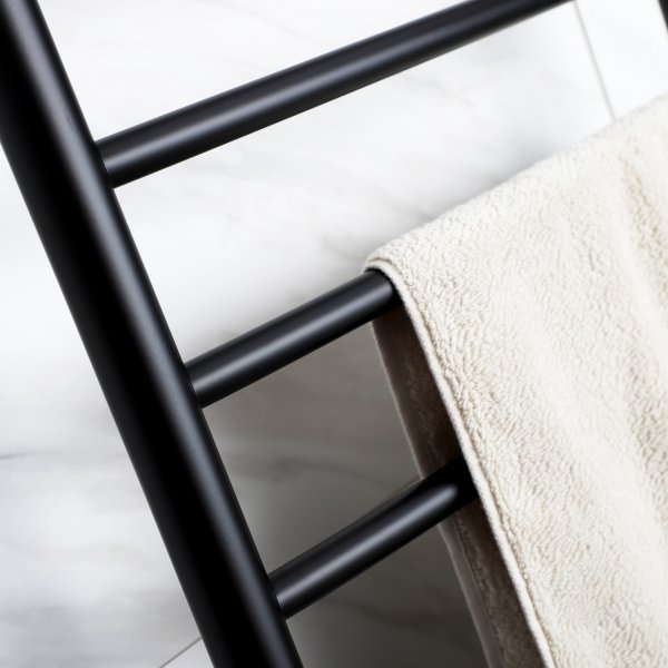Elektrisk håndklestang 52x78x12,5cm | Svart Elektrisk håndklestang 52x78x12,5cm | Svart