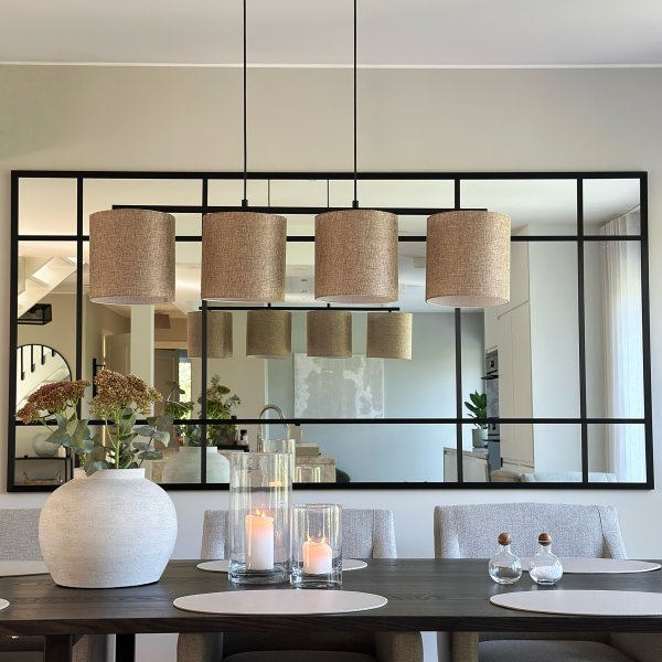 Stort helkroppsspeil | Sprayet | Sort ramme Stort helkroppsspeil | Sprayet | Sort ramme