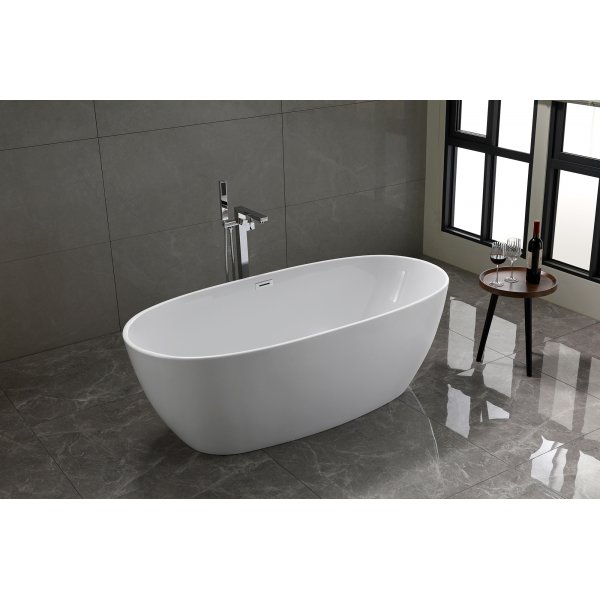 Frittst�ende badekar i hvit akryl 150 cm - Kore