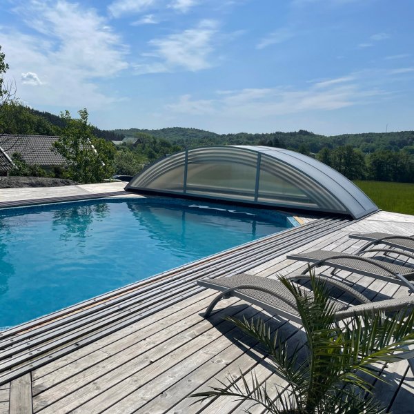 Bassengtak 5x10m med sideåpning - Aluminium Bassengtak 5x10m med sideåpning - Aluminium