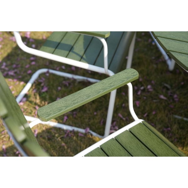 Rund hagem�belgruppe | 6 stoler | �135 cm bord | Gr�nn/hvit | Gl�nta