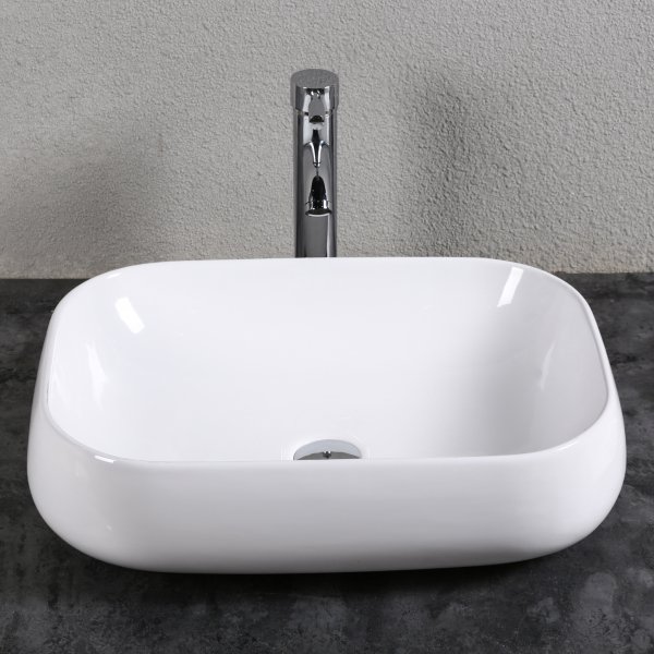 Servant 56x42cm | Porselen med myke former | Glatt overflate Servant 56x42cm | Porselen med myke former | Glatt overflate