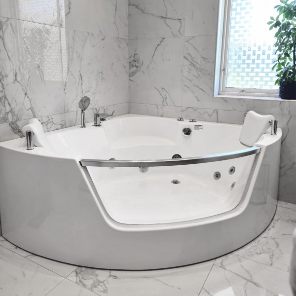 Boblebadekar med glassfront og varmeelement 140x140 cm | BK-006V