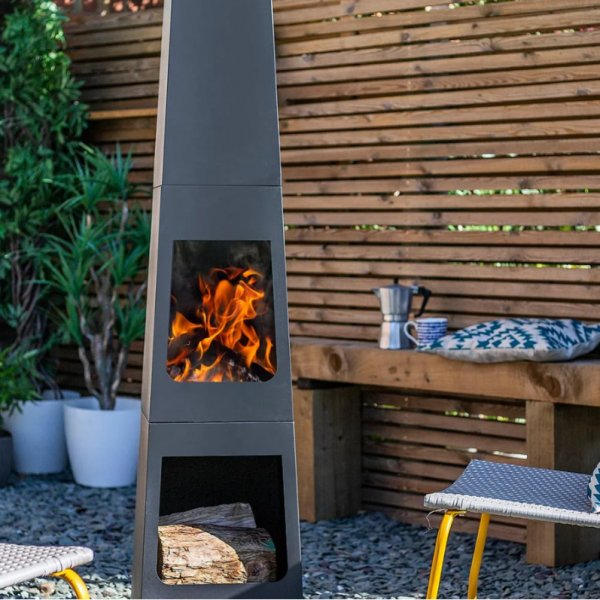 Ildsted med vedoppbevaring | 150 cm | Svart/grå Ildsted med vedoppbevaring | 150 cm | Svart/grå