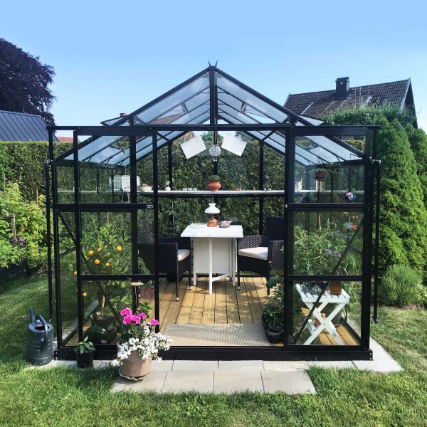 Drivhus 6,4 m² | 4 mm sikkerhetsglass | 5 års stormgaranti Drivhus 6,4 m² | 4 mm sikkerhetsglass | 5 års stormgaranti