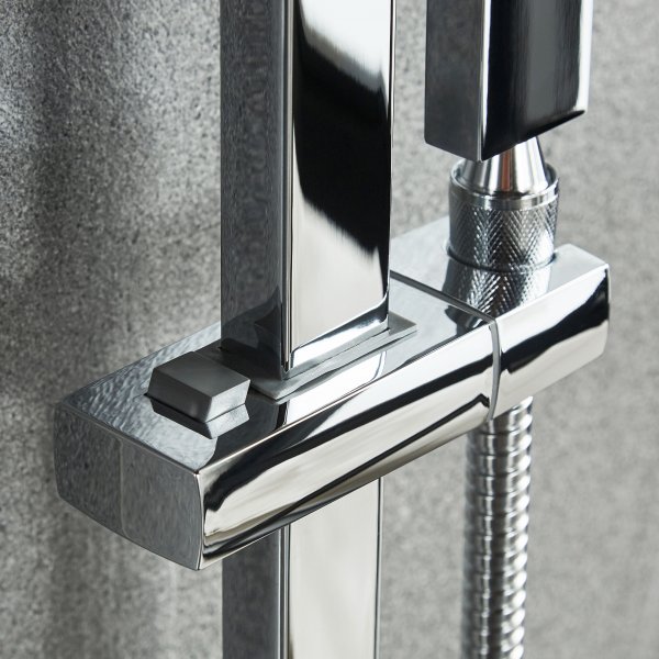 Takdusjsett i krom | 20 x 20 cm takdusj og h�nddusj, Cindy