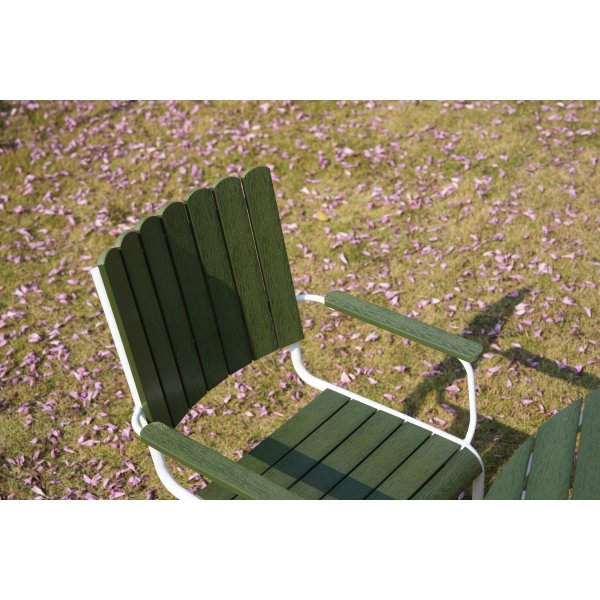 Rund hagem�belgruppe | 6 stoler | �135 cm bord | Gr�nn/hvit | Gl�nta