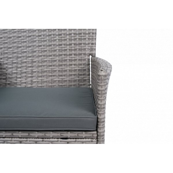 Rund spisegruppe utem�bler | Bord �100 cm og 4 stoler med puter | Tyl�sand gr�