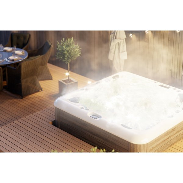 Luxuz Spabad | 73 Jets | 5 Personer | WiFi og LED-belysning | Lyfco