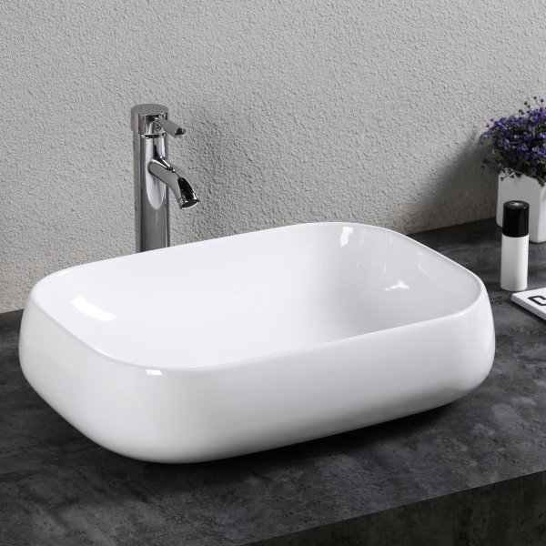 Servant 56x42cm | Porselen med myke former | Glatt overflate Servant 56x42cm | Porselen med myke former | Glatt overflate