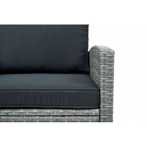 Loungesett i grått | Sofa | 2 stoler | Bord | Arholma Loungesett i grått | Sofa | 2 stoler | Bord | Arholma